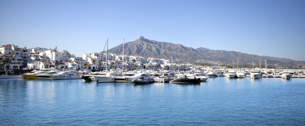 Puerto Banús apoya a CIT Marbella para impulsar y fortalecer el tejido empresarial en la Costa del Sol