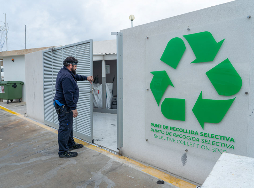 Club Nàutic Sa Ràpita espera reciclar más de 10 toneladas de residuos peligrosos