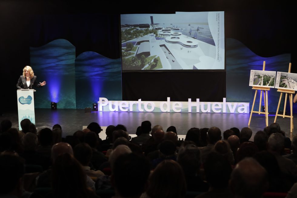 Puerto de Huelva presenta el proyecto de remodelación del Muelle de Levante 