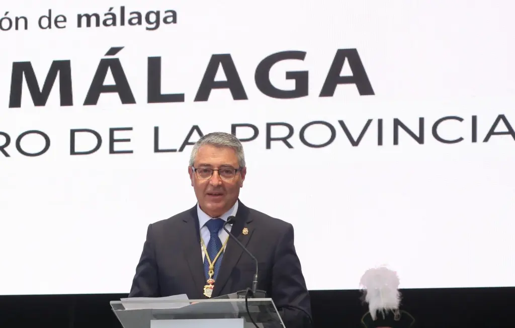 Real Club Mediterráneo recibe la Medalla de Oro de la provincia de Málaga