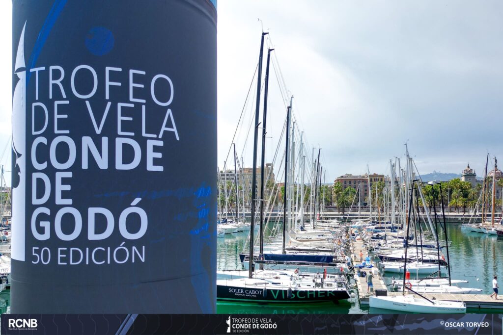 Real Club Náutico de Barcelona organiza el 50 Trofeo de vela Conde de Godó.