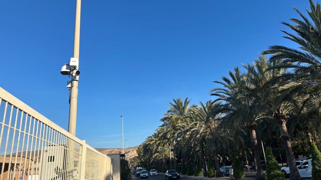 Puerto de Almería instala sensores y cámaras para monitorizar el impacto ambiental