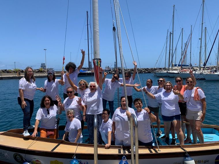 El bote femenino Tara del Mar celebra el 25º aniversario de su fundación