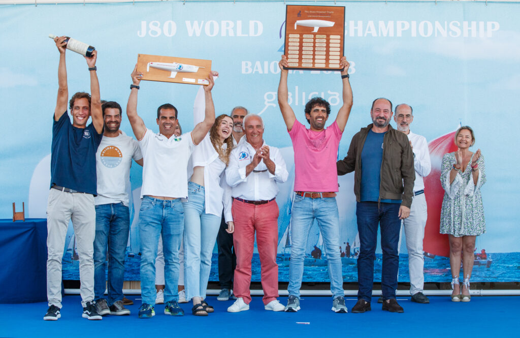 Monte Real Club de Yates corona a los nuevos campeones del Mundial de J80 en Baiona
