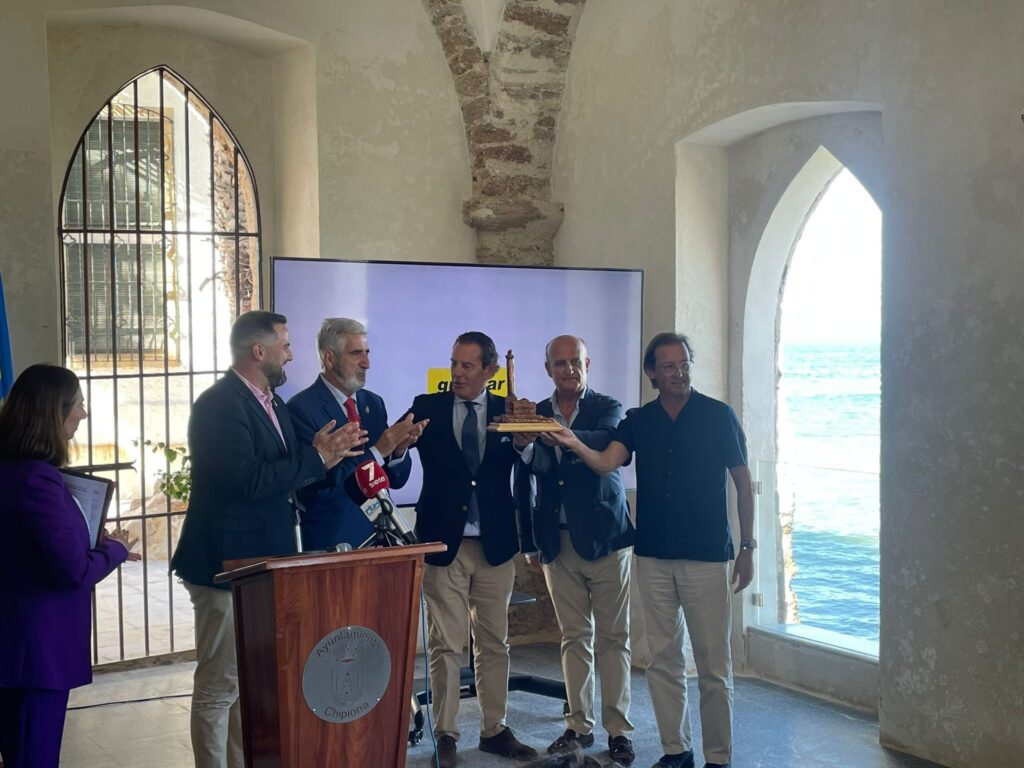 Ayuntamiento de Chipiona galardona a la Agencia Pública de Puertos de Andalucía