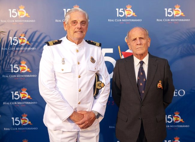 Hernán Lapuente asiste a la Gala del 150 Aniversario del Real Club Mediterráneo