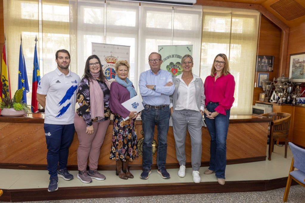 Real Club Náutico Torrevieja firma un acuerdo de colaboración con ASIMEPP