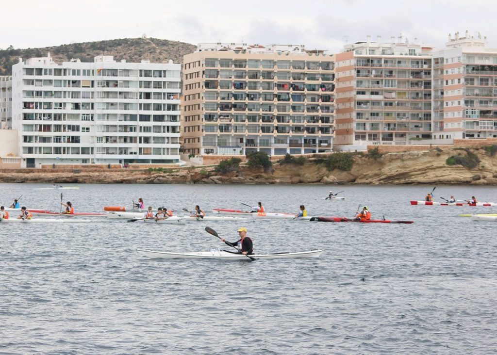 Club Nàutic Sant Antoni acoge la 13º Copa Balear de Kayak de Mar