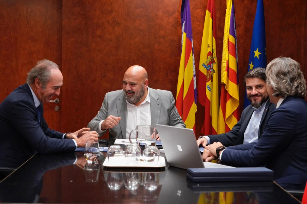 Club de Mar Mallorca presenta su proyecto de reforma al alcalde de Palma