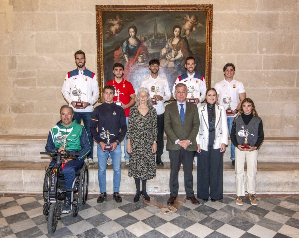El Ayuntamiento de Sevilla reconoce al Club Náutico de la ciudad 