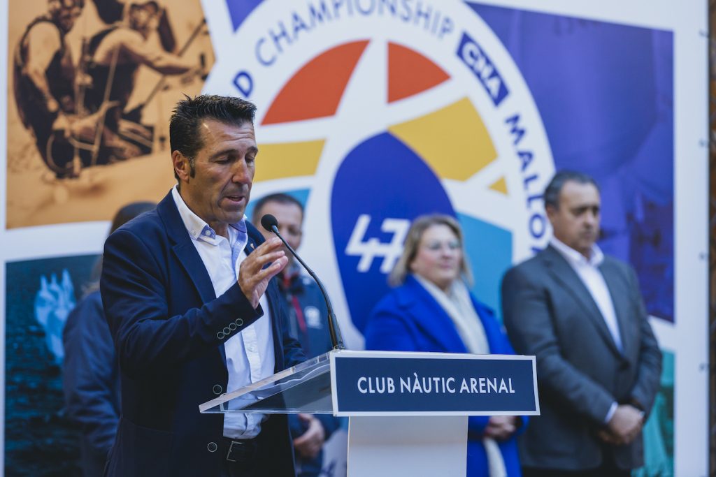 Presentación Oficial del Campeonato del Mundo de 470 en el Club Náutico S'Arenal
