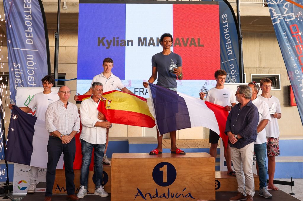 Éxito en el Campeonato Mundial de iQFOil Infantil y Juvenil en Cádiz Éxito en el Campeonato Mundial de iQFOil Infantil y Juvenil en Cádiz