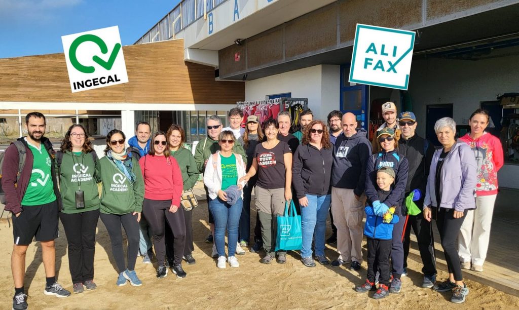 Club Náutico de Arenys de Mar realiza una recogida de residuos