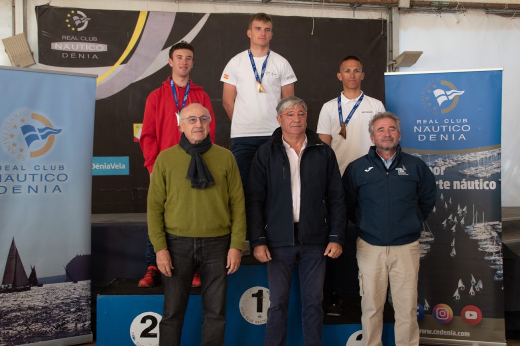 Jaume Castaño del RCNDénia se lleva la plata en el Campeonato Autonómico de ILCA 6
