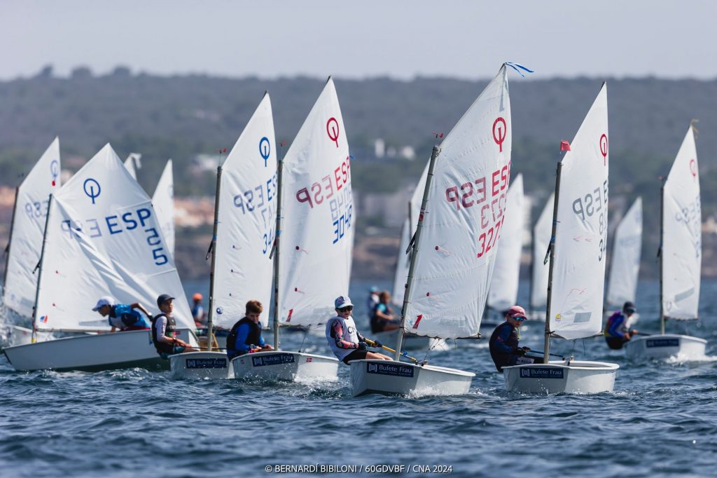 El viento aparece con fuerza en la 2º jornada del 60º Gran Día de la Vela
