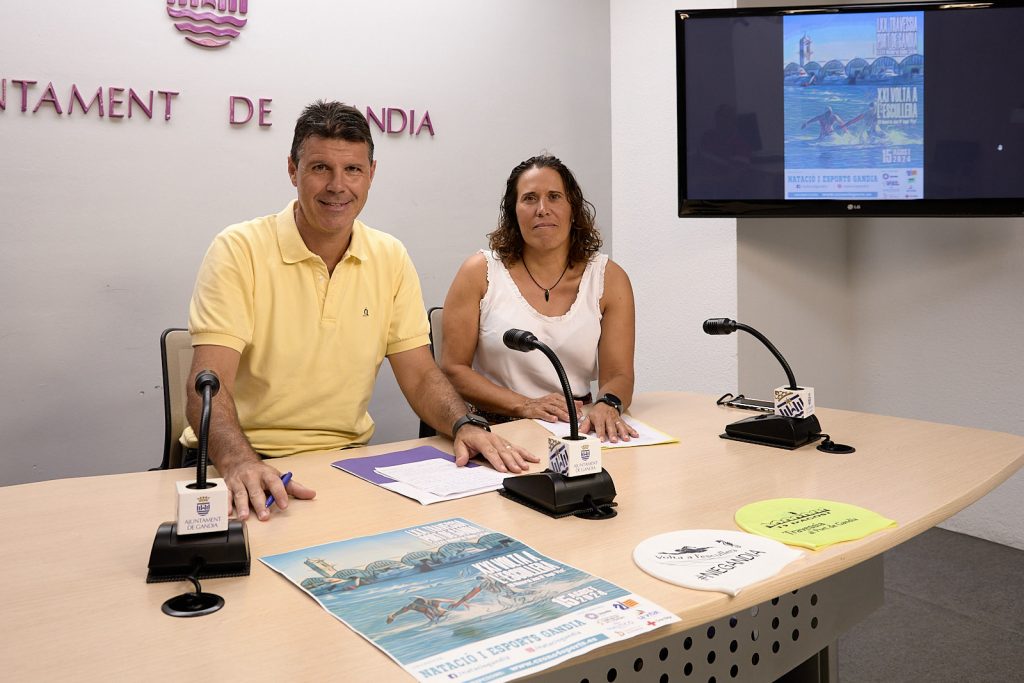 Gandia acoge la 21º Volta a l'Escullera Nord y la 70º Travessia al Port 