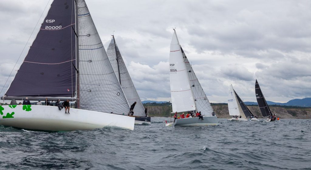 El Trofeo Lurauto entra en su fase decisiva en el Abra