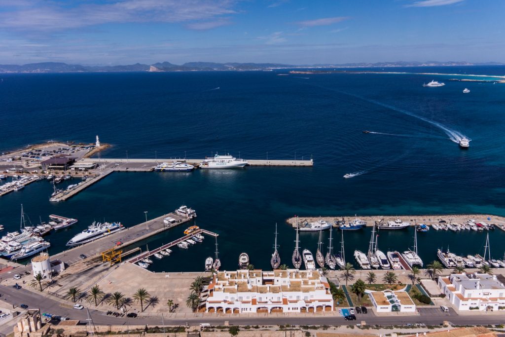 Sale a concurso la gestión de marina náutica del puerto de la Savina