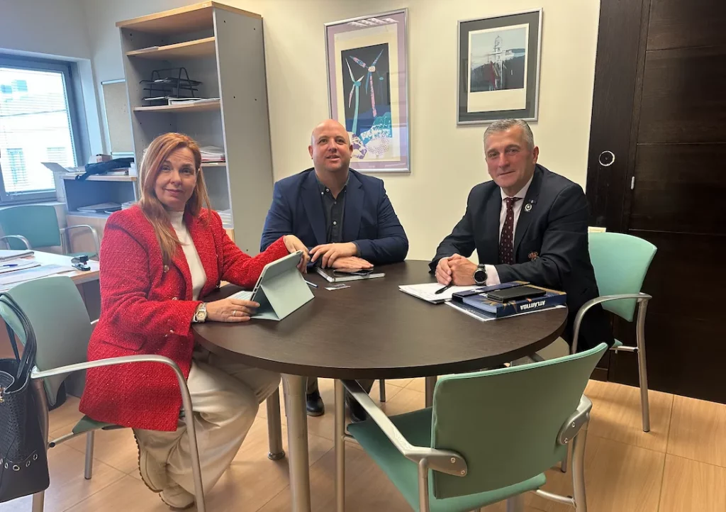 El Instituto Energético de Galicia se reúne con ANBE y AGAN 