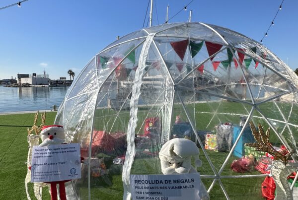 Port de Sitges se une al Hospital Sant Joan de Déu para recoger regalos