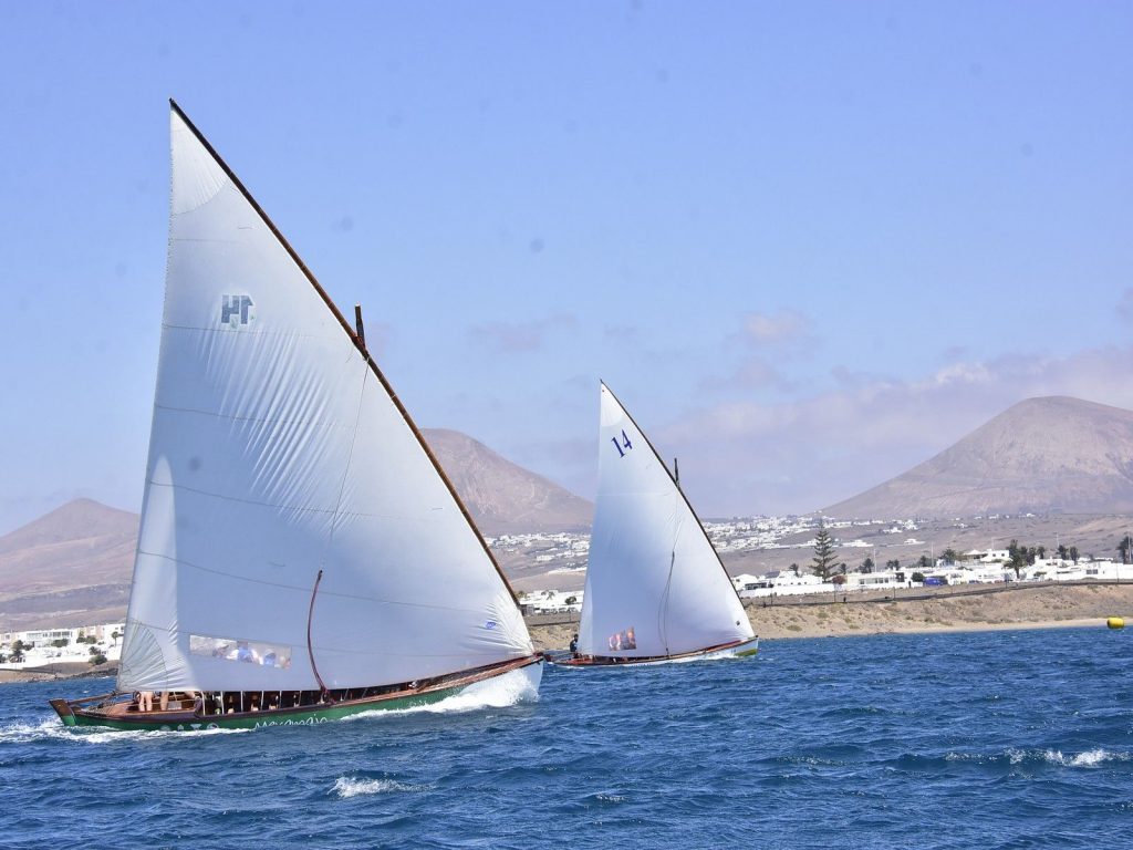 Los barquillos de vela latina competirán en la Regata del Día de Canarias