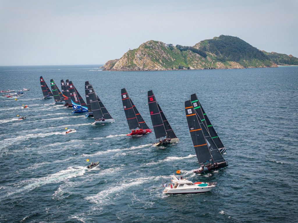 La Galicia 52 SUPER SERIES Royal Cup alza el telón en las Rías Baixas