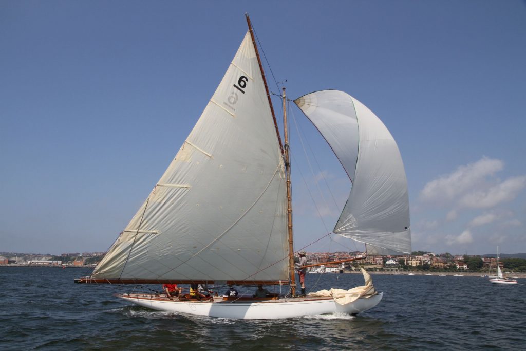 La Copa Gitana celebra su 121ª edición en las aguas del Abra