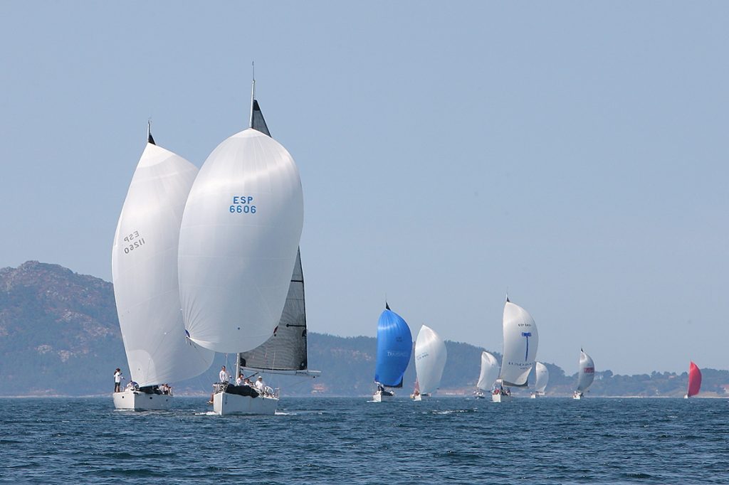Mirfak conquista el Trofeo Mar de Finisterre en la Ría de Muros y Noia